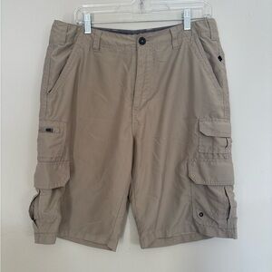 men’s cargo shorts